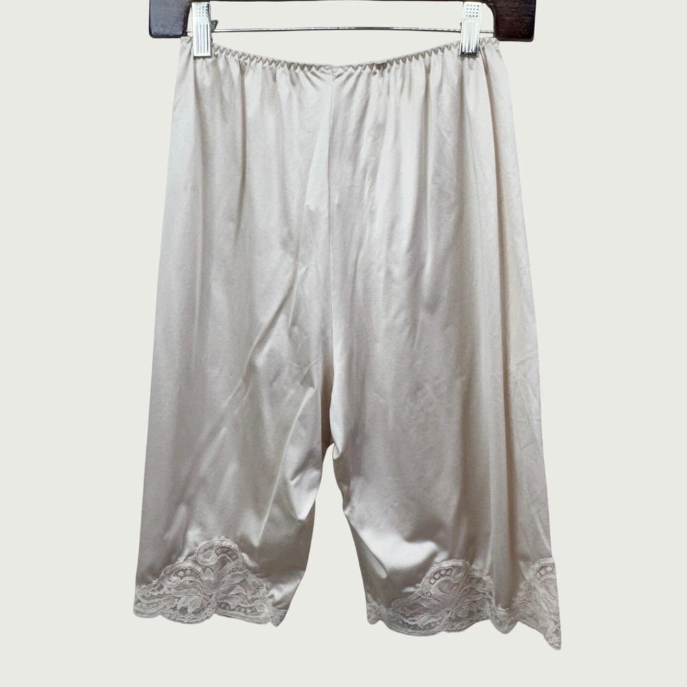 Shadowline Vintage Pettipants Culotte Slip Shorts M Beige Lace Trim Coquette